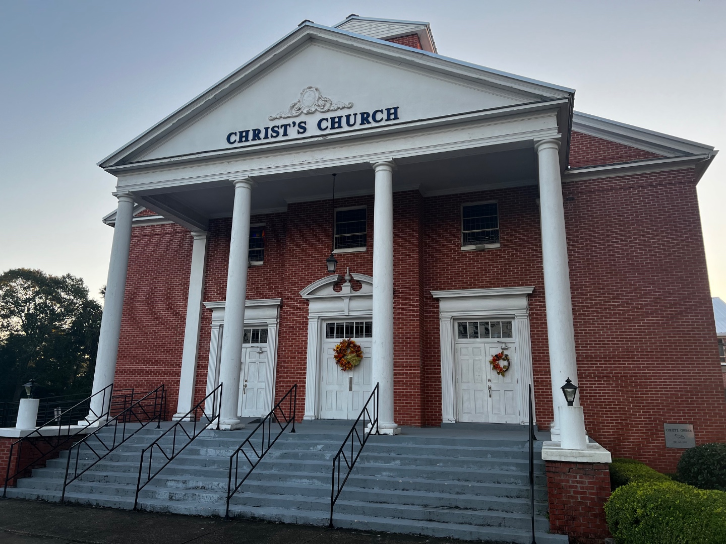 Christ's Church building exterior